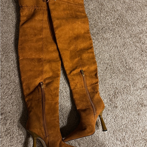 Good American “Tobacco” Over The Knee Boot - Picture 4 of 4